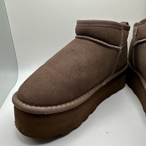 CUSHIONAIRE Women's Genuine Suede pull platform boot +Memory Foam 7.5 TAUPE - Picture 7 of 8